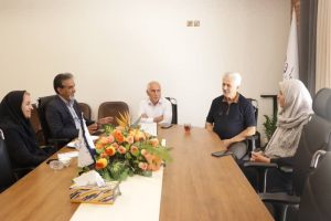 مدیرکل ومعاون توانبخشی اداره کل بهزیستی استان کرمان با حضور در موسسه نگاه آفتاب مهر از این موسسه بازدید به عمل آوردند